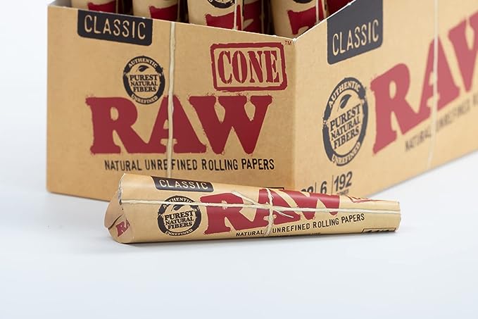 RAW Cones Classic (6 Count) 32 Packs 1 1/4"| 1 Box